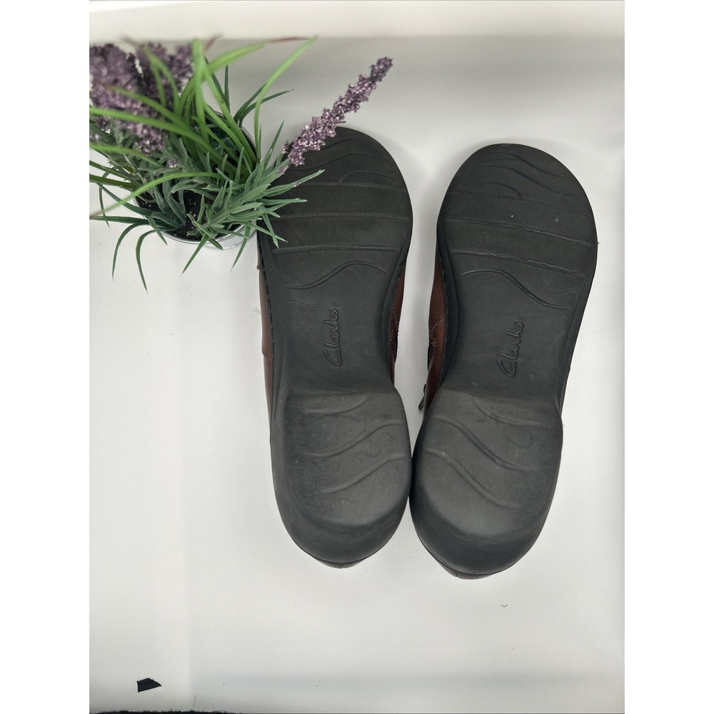 Clarks Channing Ann Brown Slip On Loafer Womens Size 8 M Button On Side - Picture 7 of 16